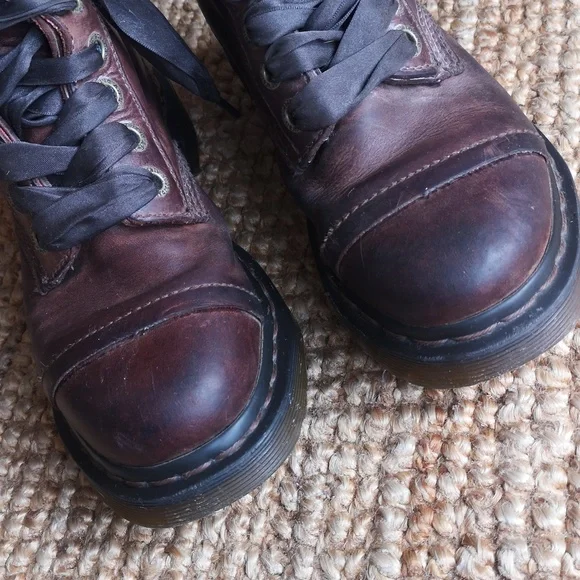 Doc Martens tall boots (with issues) - Picture 7 of 16